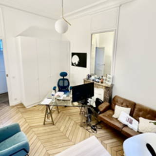 Bureau privé 15 m² 3 postes Location bureau Rue Charles Laffitte Neuilly-sur-Seine 92200 - photo 1